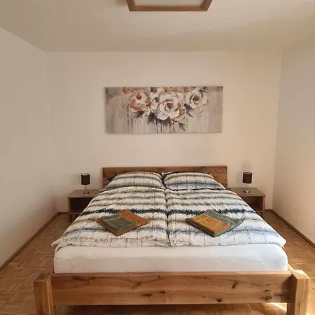 Apartament 4 Season
