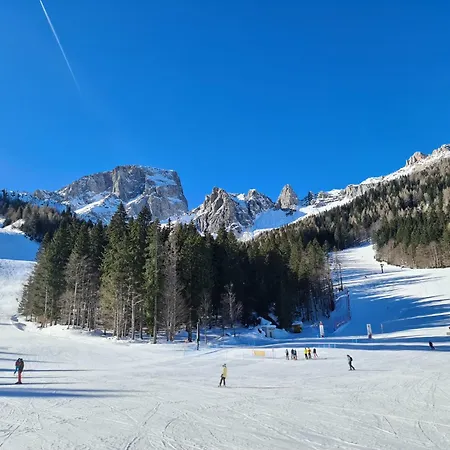 Apartment 4 Season *